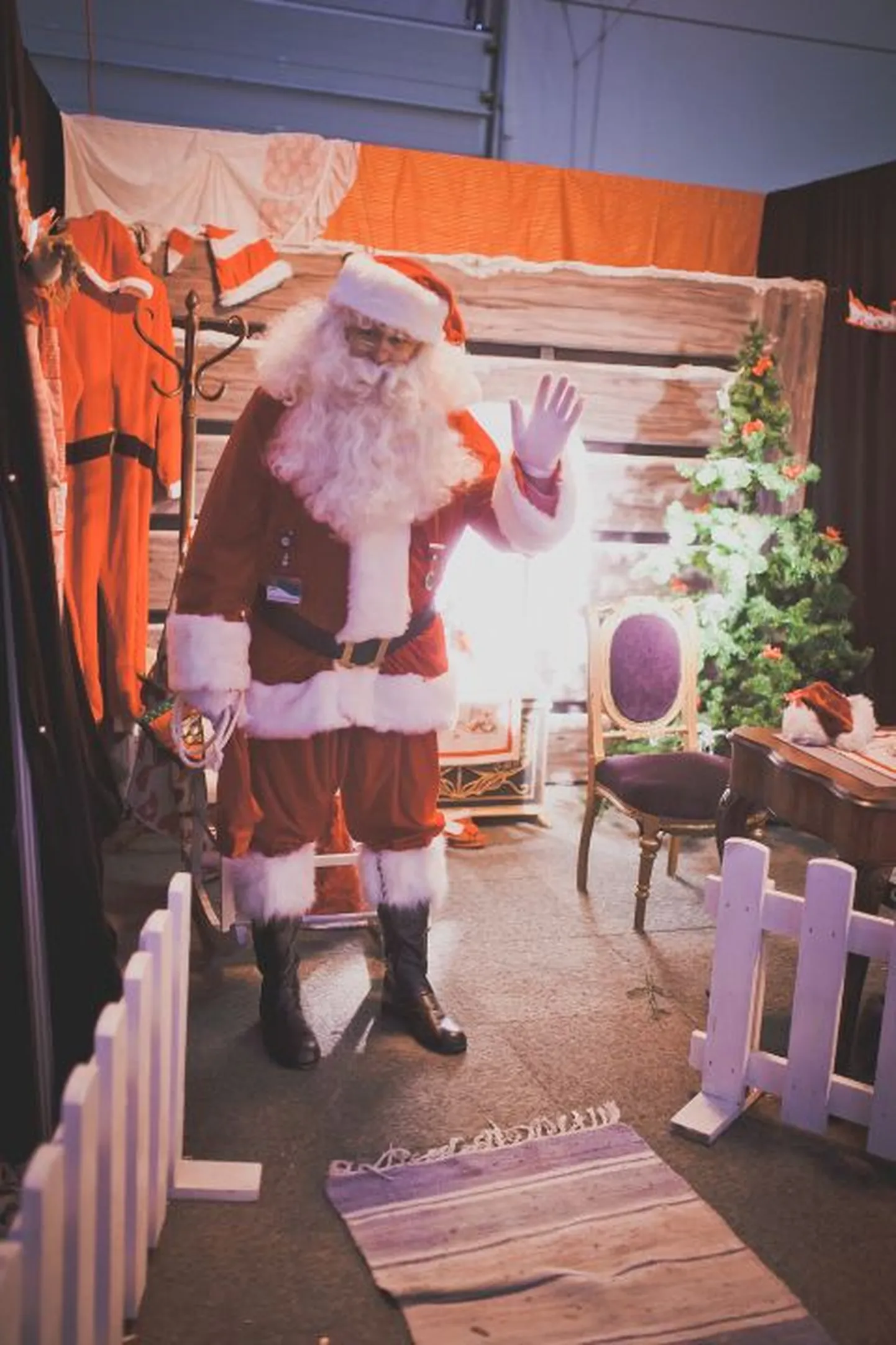 Eesti suurim jõululaat toob seitsmest riigist kokku ligi 200 kaupmeest.
