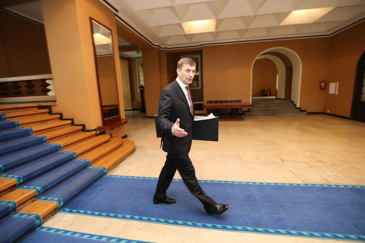 Andrus Ansip riigikogus.