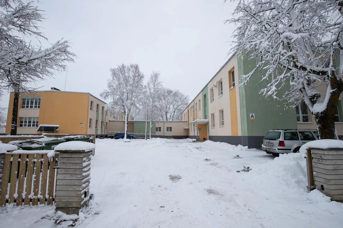 Rakvere Lille Kodus elatakse peredena ning töötajaid ja kliente tabanud koroona on seotud ühe perega.