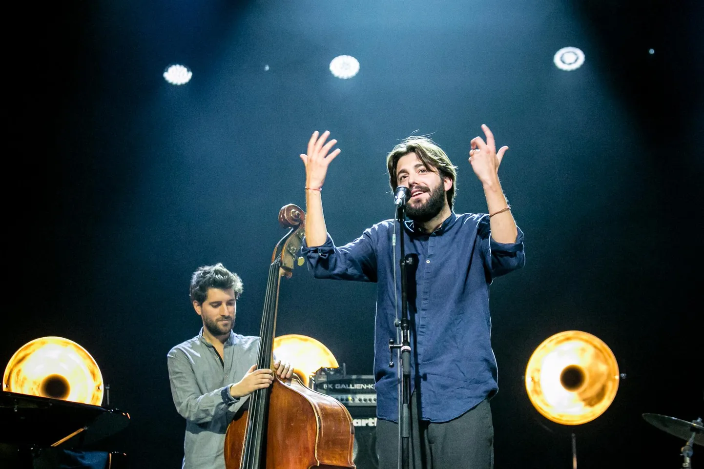 Salvador Sobral laulmas Jõulujazzil 2021. aasta detsembris Endla teatris.