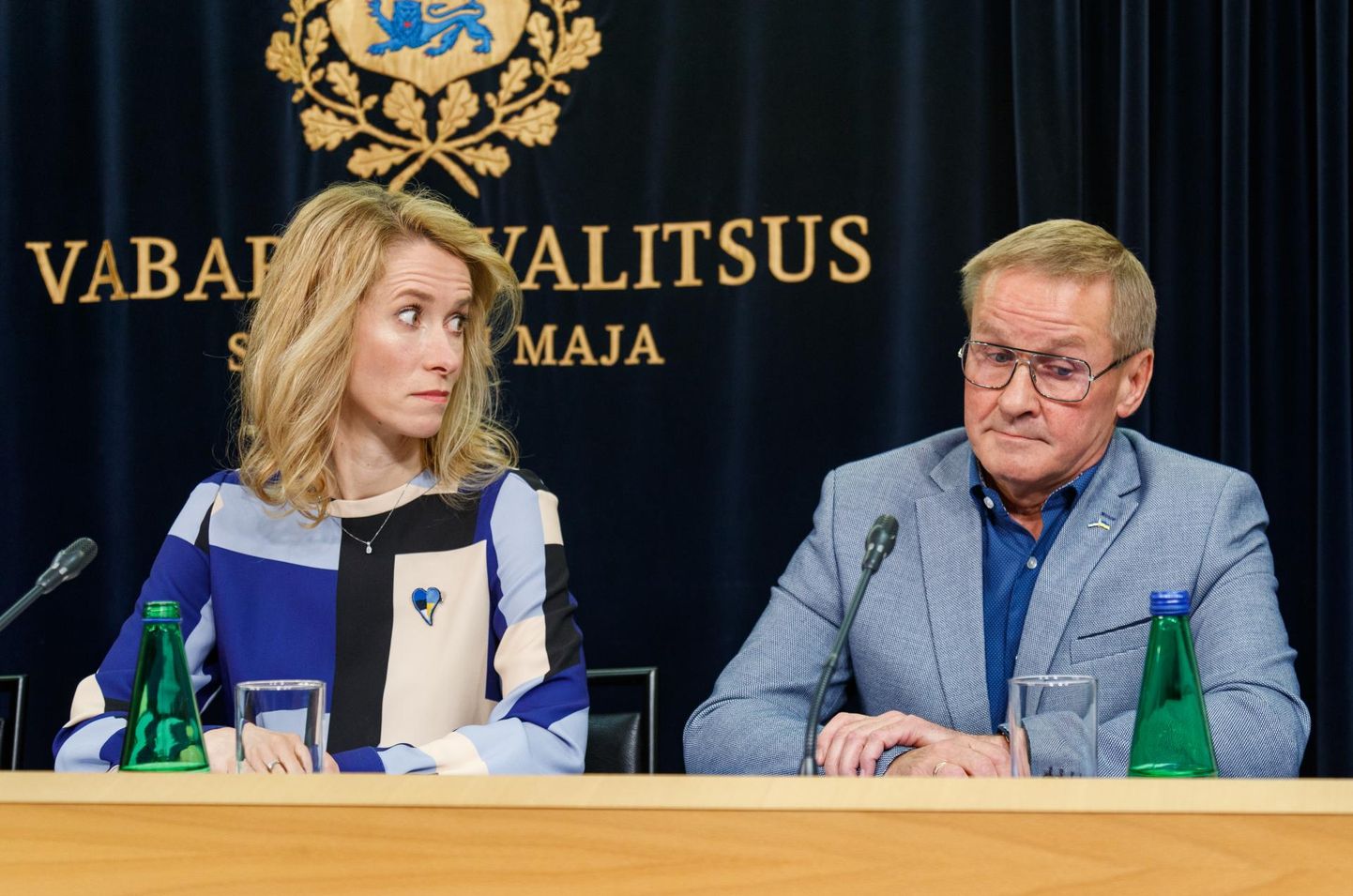 Peaminister Kaja Kallast üllatasid riigihalduse ministri Jaak Aabi sõnad ühisel pressikonverentsil.