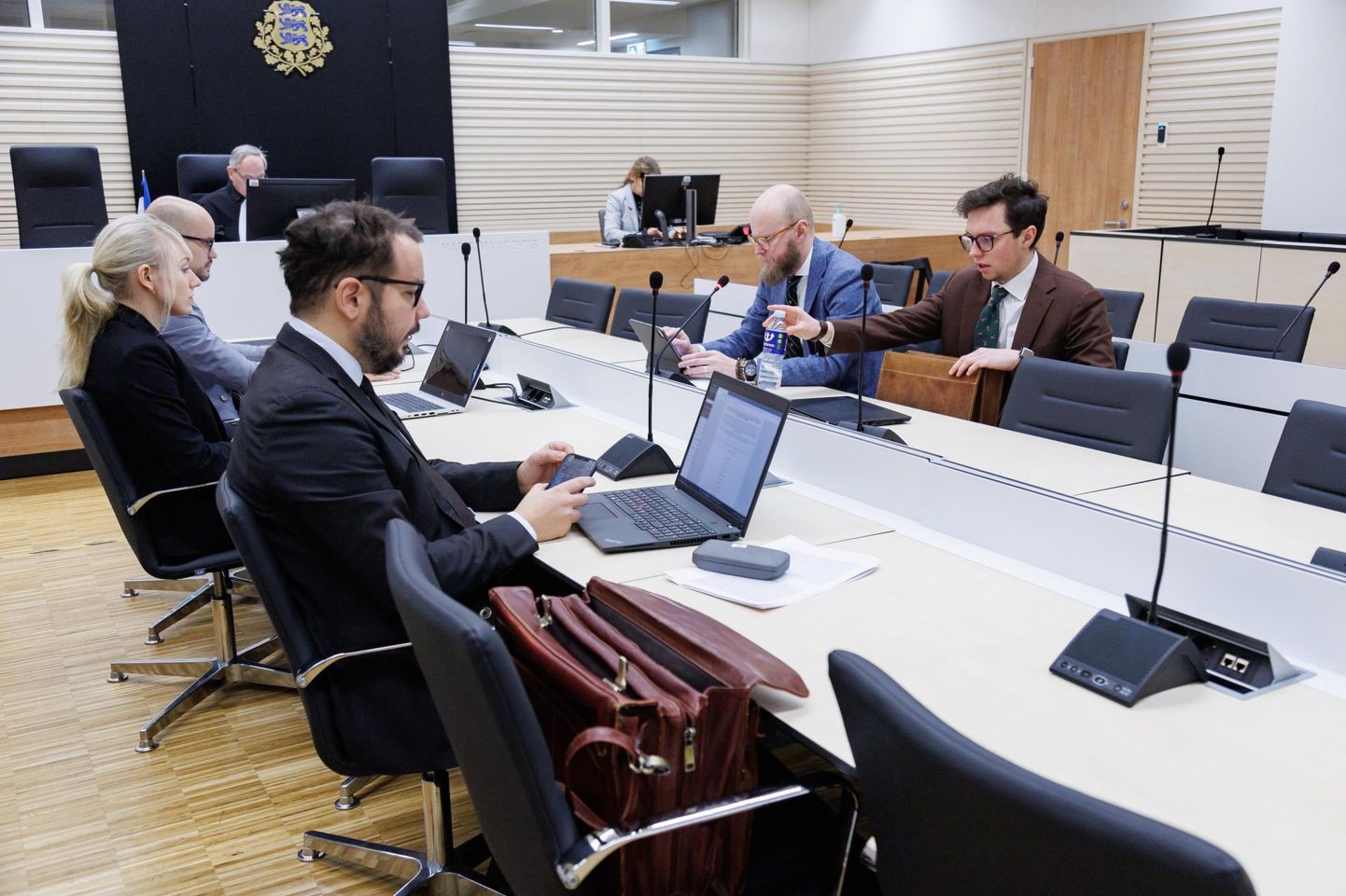 Mailis Repsi süüasja istung: ministeeriumi esindaja Marko Kairjak, riigiprokurör Denis Tšasovskih ning kaitsjad Andri Rohtla ja Paul Keres.