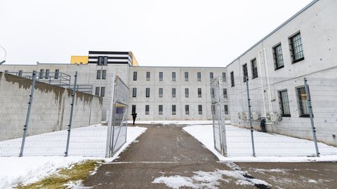 Õiguskomisjon saatis esimesele lugemisele välisvange vastu võtta võimaldava eelnõu