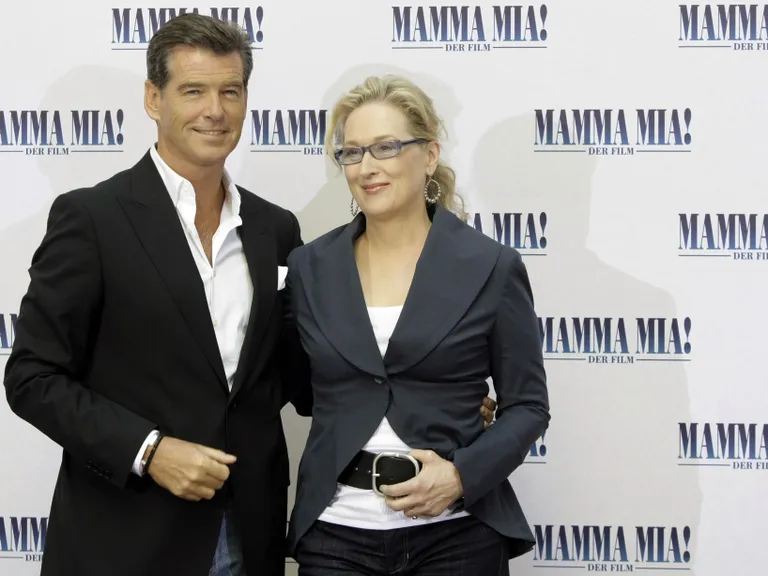 Pierce Brosnan ja Meryl Streep