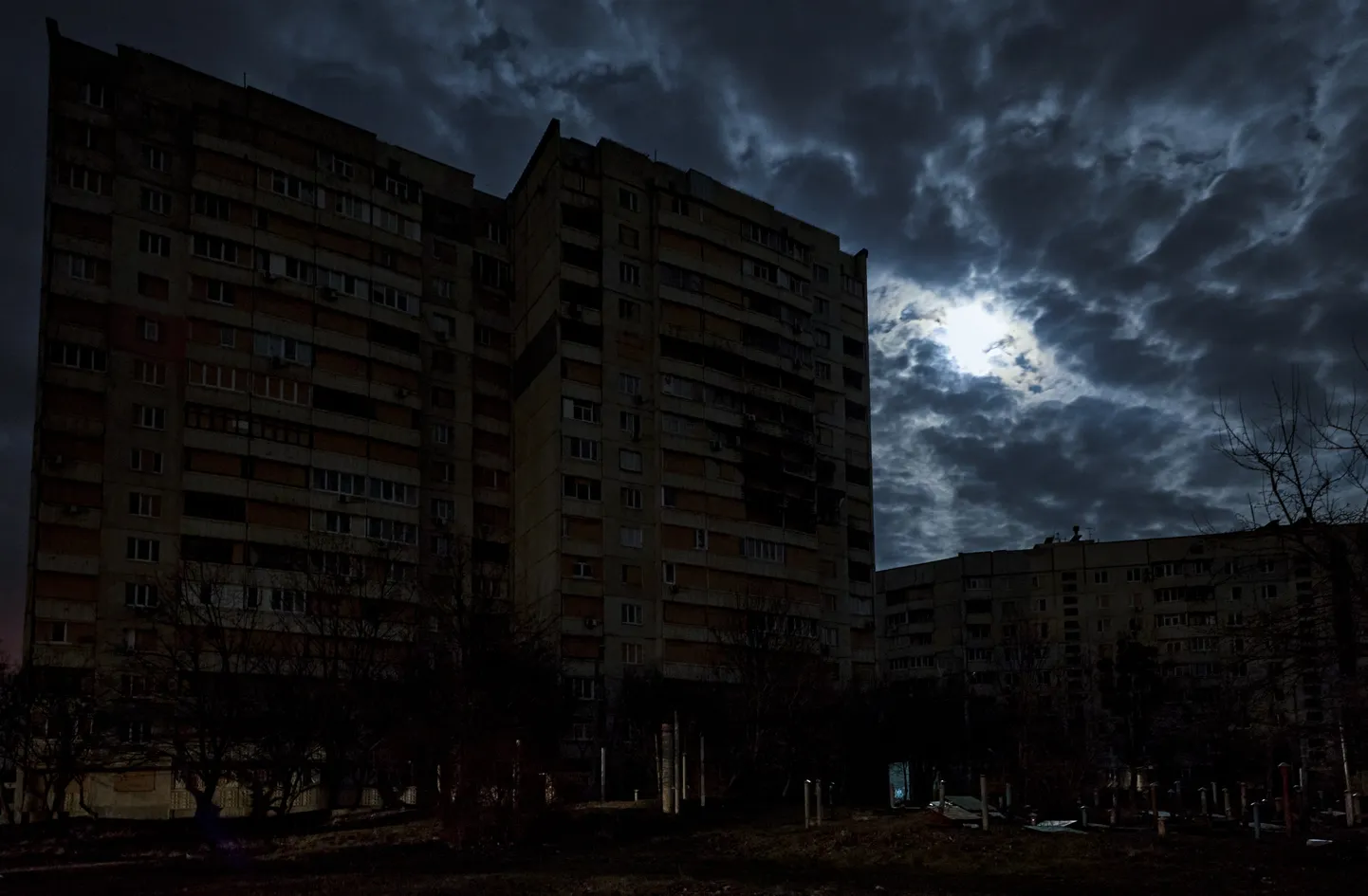 Vaade pimeduses Harkivile.