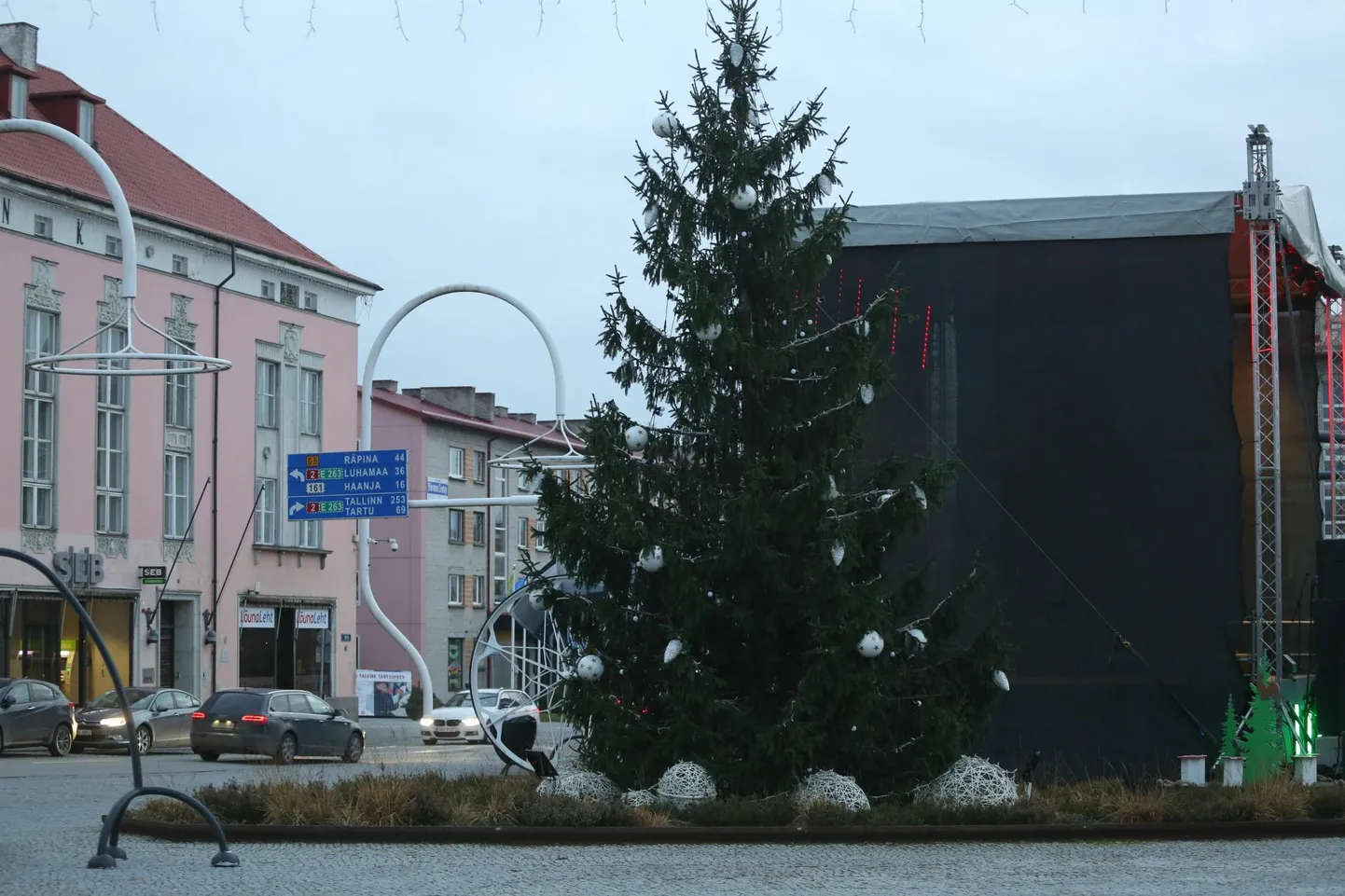 Tuur lõpeb Võru keskväljakul.