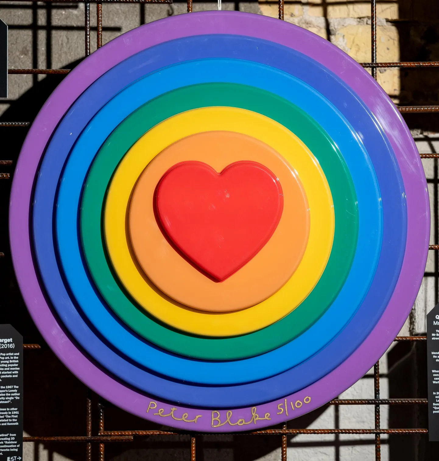 Peter Blake, «Rainbow Target» (2016).