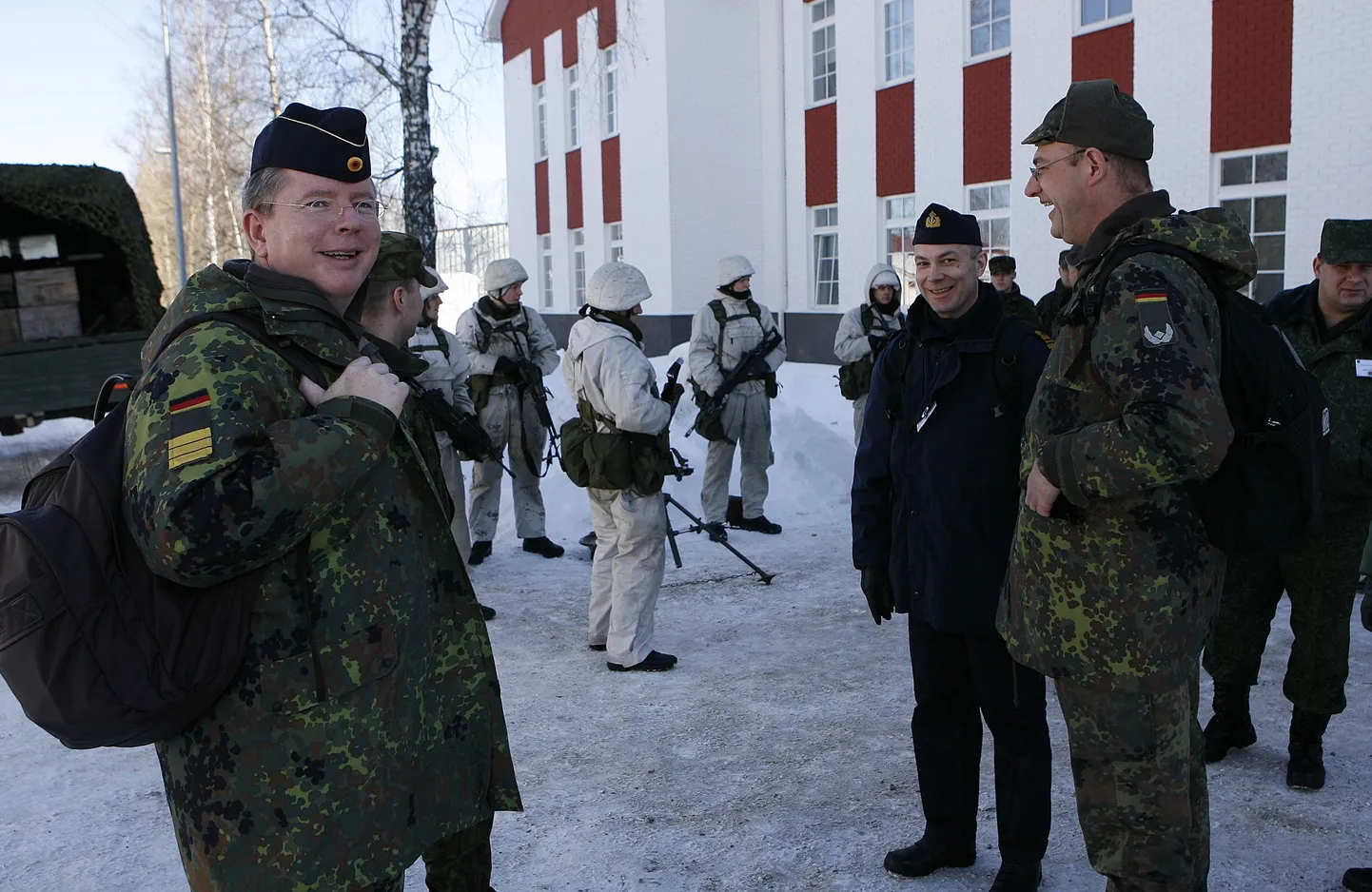 Vaatlejate delegatsiooni kuulusid ka Saksa ohvitserid.