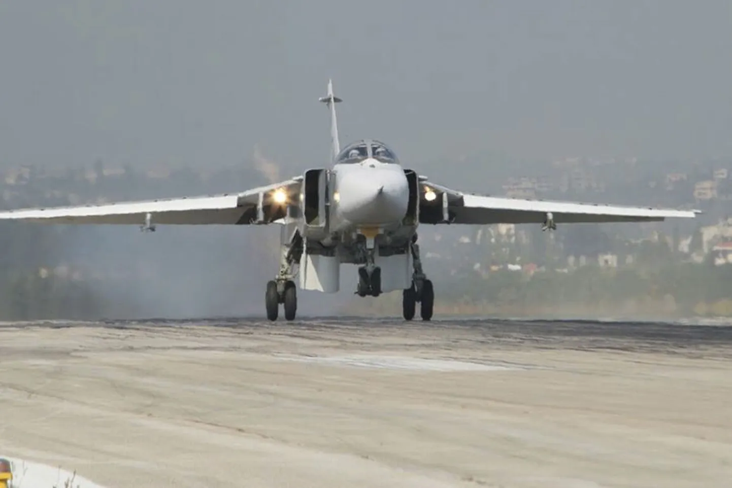 Vene Su-24 hävitaja.