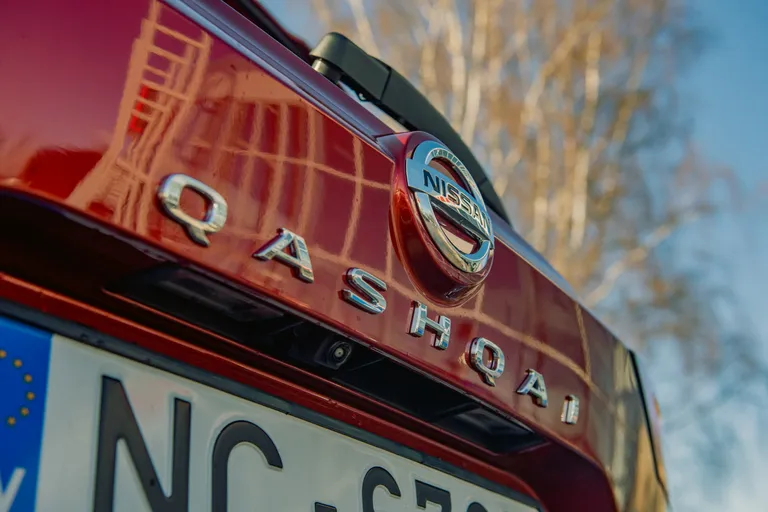 Nissan Qashqai un Matīss Karro