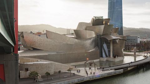 BASKIDE UHKUS ⟩ Vaesuva terrorismipesa päästmiseks läks vaja enamat kui muuseum