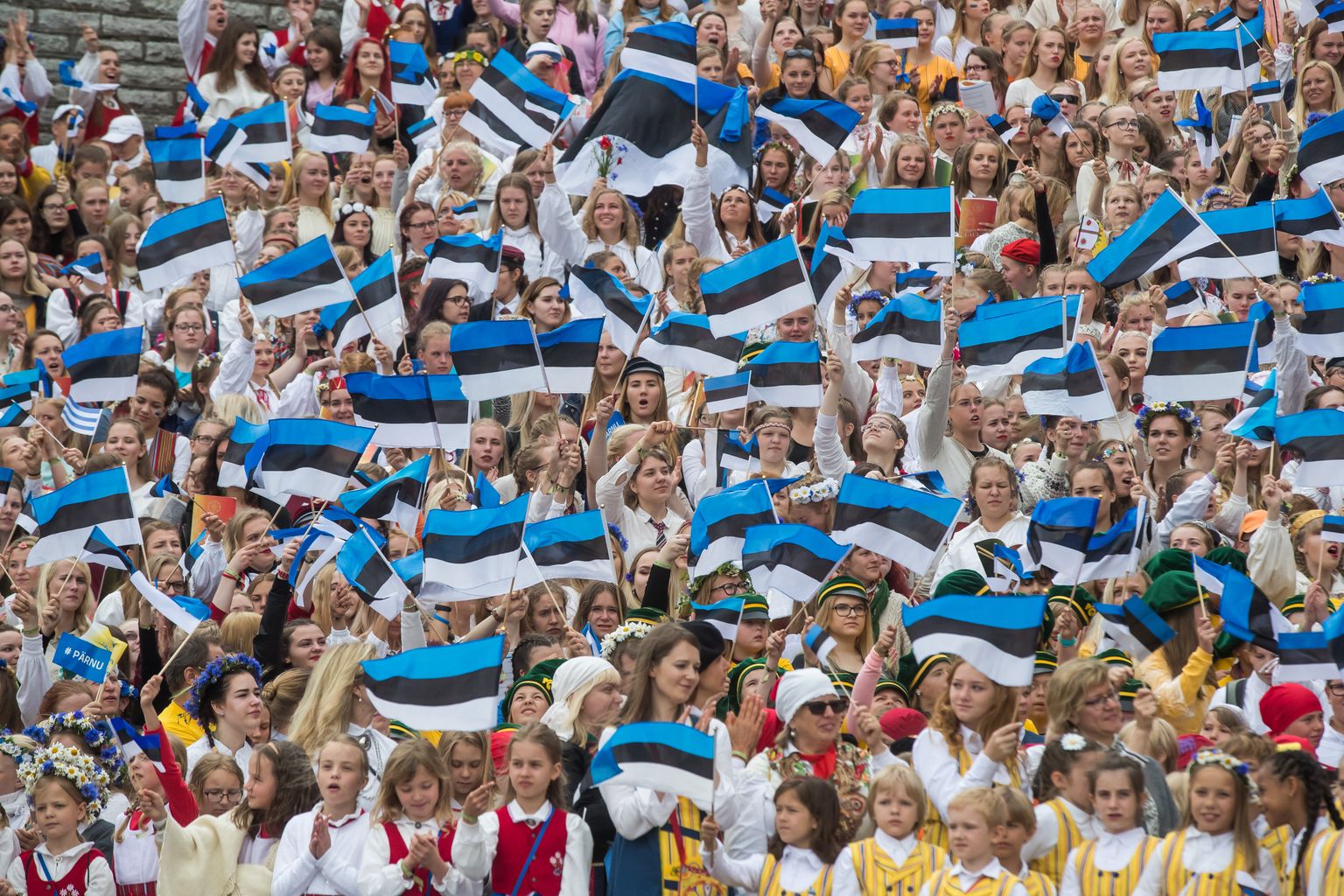 Эстонские флаги. Иллюстративное фото.