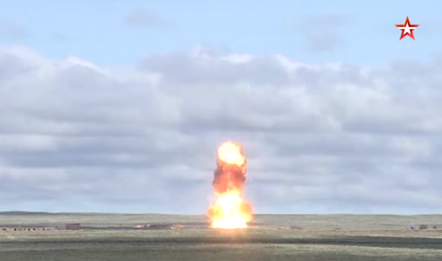 Venemaa katsetas Kasahstanis uut raketti.