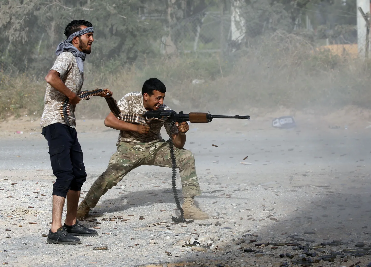 Liibüa ühtsusvalitsusele lojaalsed võitlejad Tripoli lähedal.