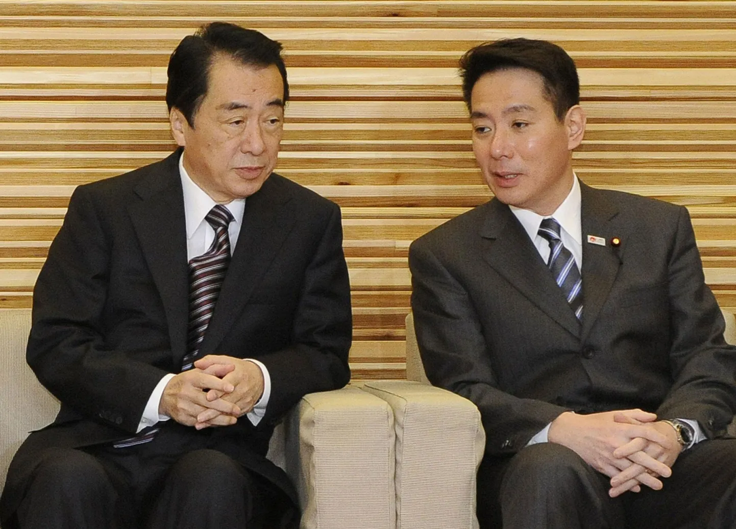 Jaapani peaminister Naoto Kan (vasakul) koos välisministri Seiji Maeharaga, kes jätkab ka valitsuse uues koosseisus.