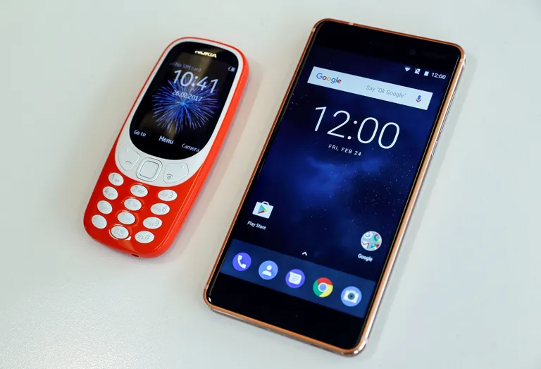 Nokia 3310 ja Nokia 6 /Eddie Keogh