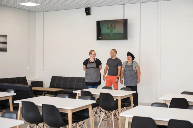 Päevaka eestvedajad Silja ja Tarmo Vipre ning kokk Silja Saar.