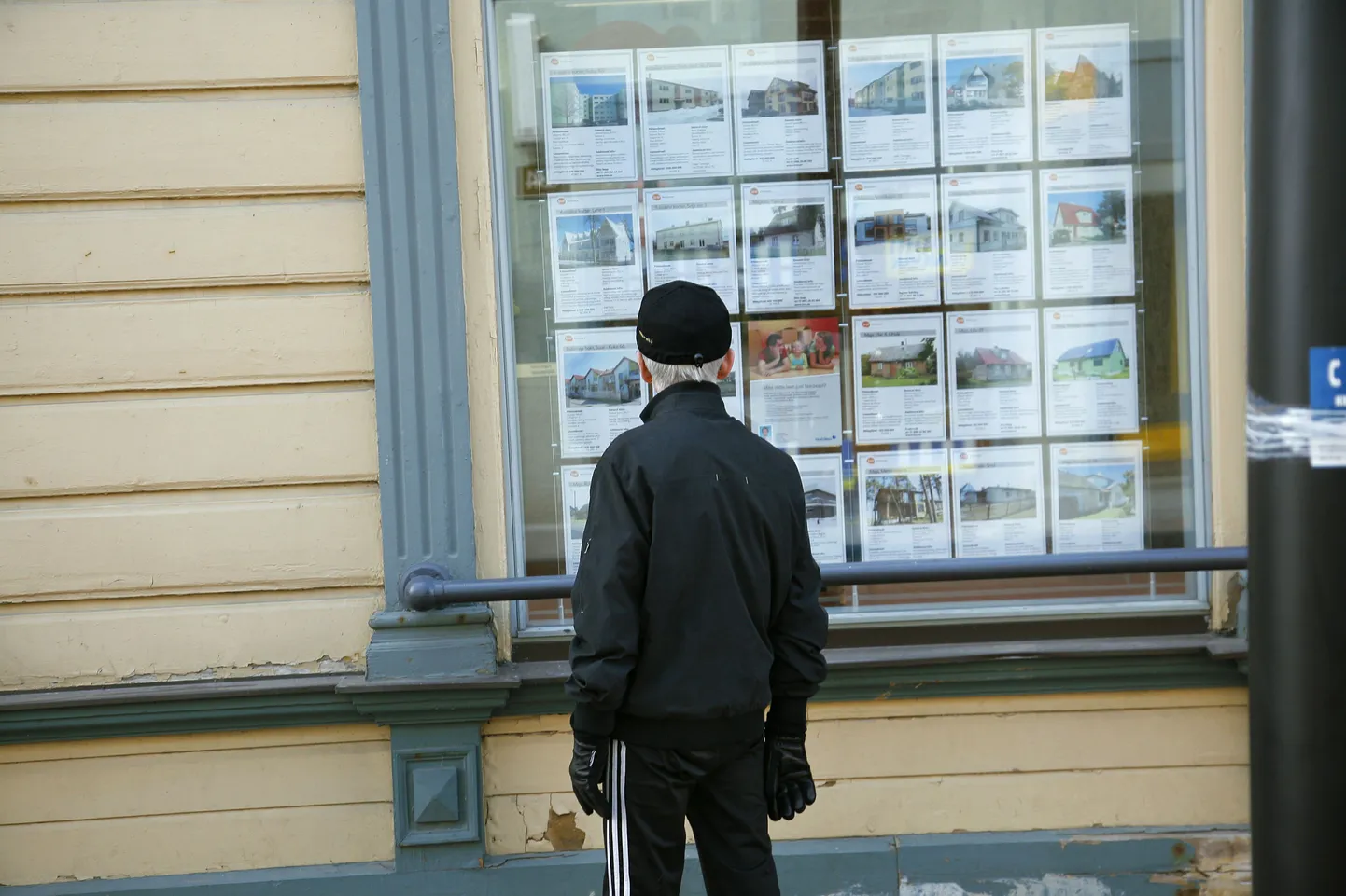 LVM Kinnisvara ei saanud terve aasta muinsuskaitseametiga kokkuleppele, milline silt on büroo Rüütli tämava hoonele sobiv.