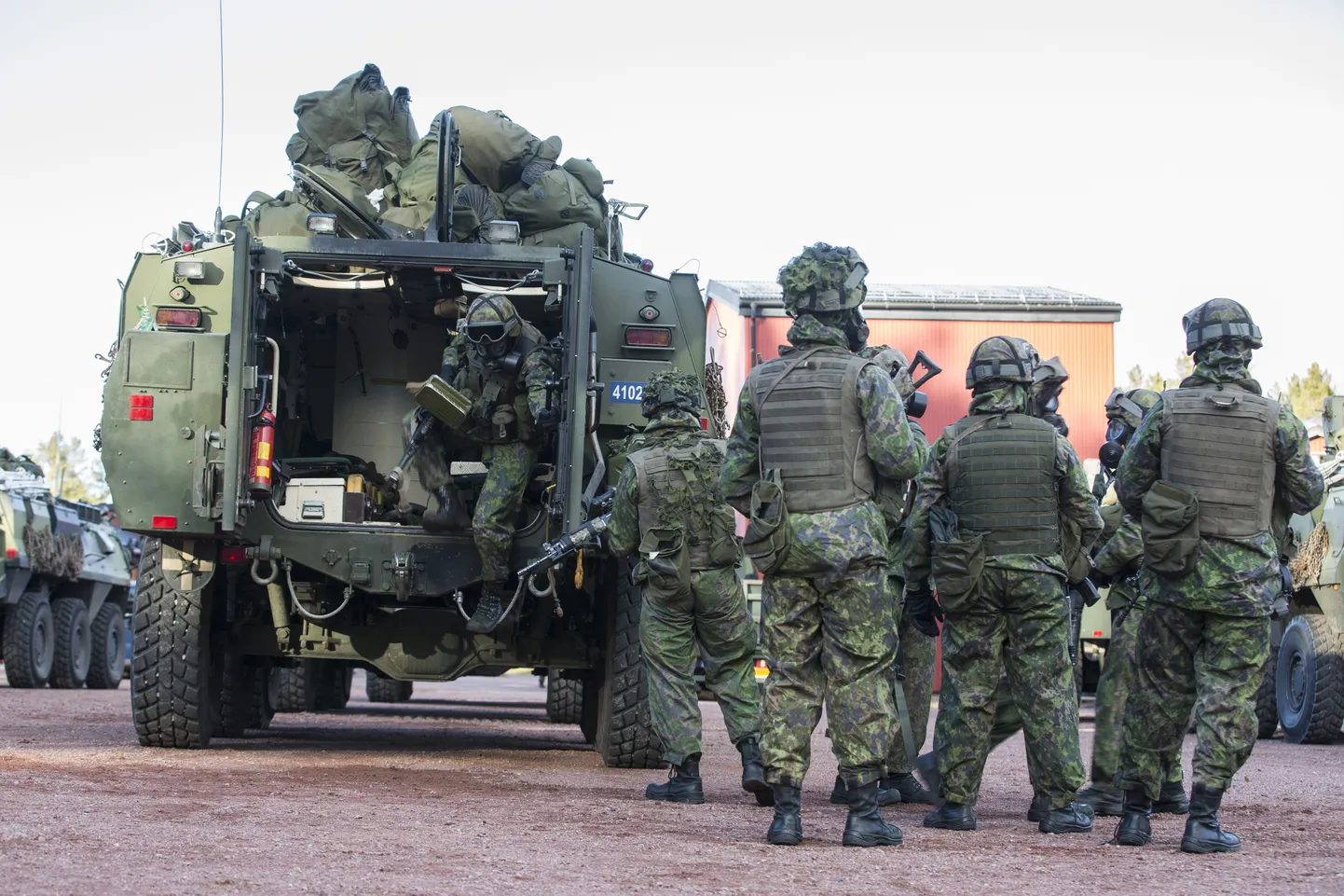 Soome kaitseväelased oktoobris 2018 Lapimaal NATO õppusel Trident Juncture. Sõduritel on näha seljas välivorme