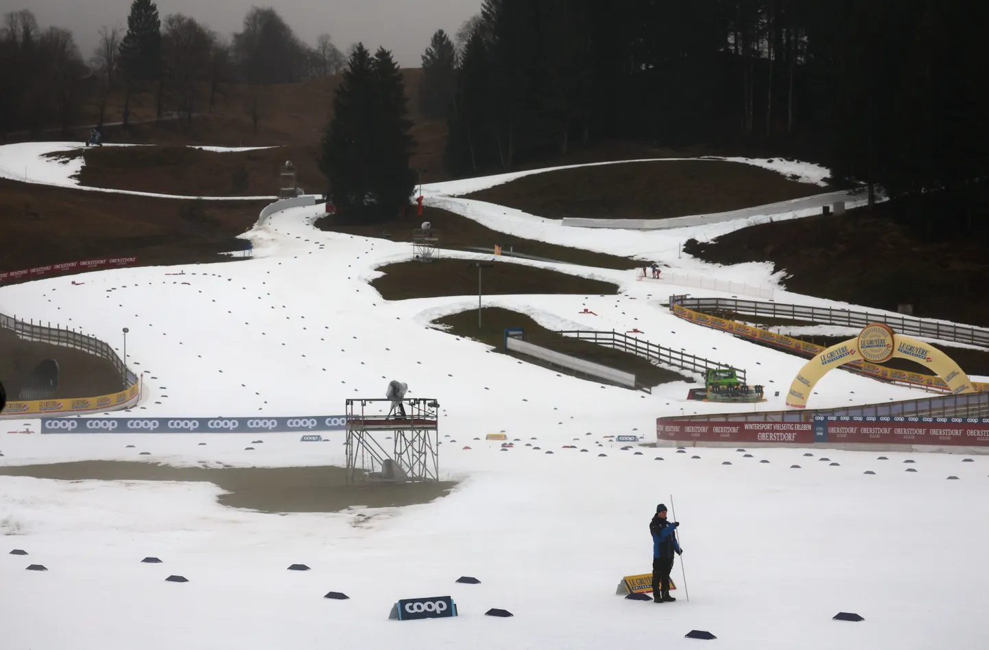 Distanču slēpošanas trase "Tour de Ski" posmā Bavārijā.