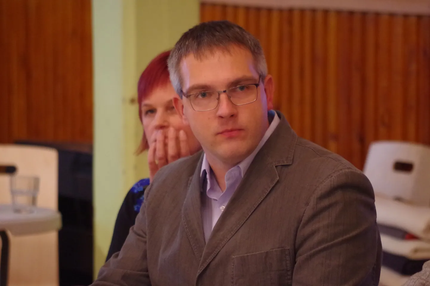 2017. aasta sügisel Rõuge vallavolikogu esimees valitud Aigar Kalk jäi kolmapäeva õhtul ametist ilma.