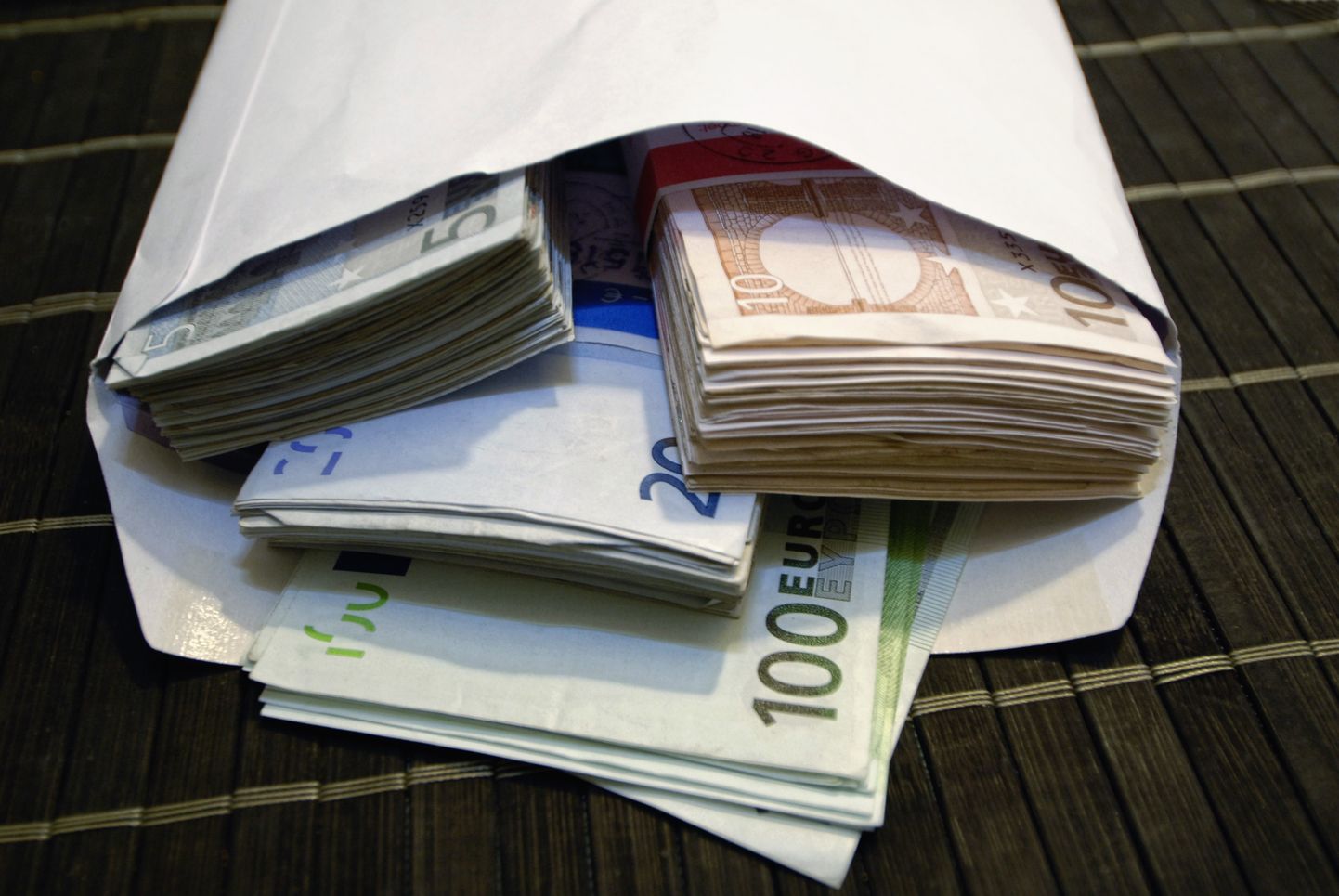 Eufoorias väikeinvestorid kergitavad Tallinna börsil aktsiate hindu
