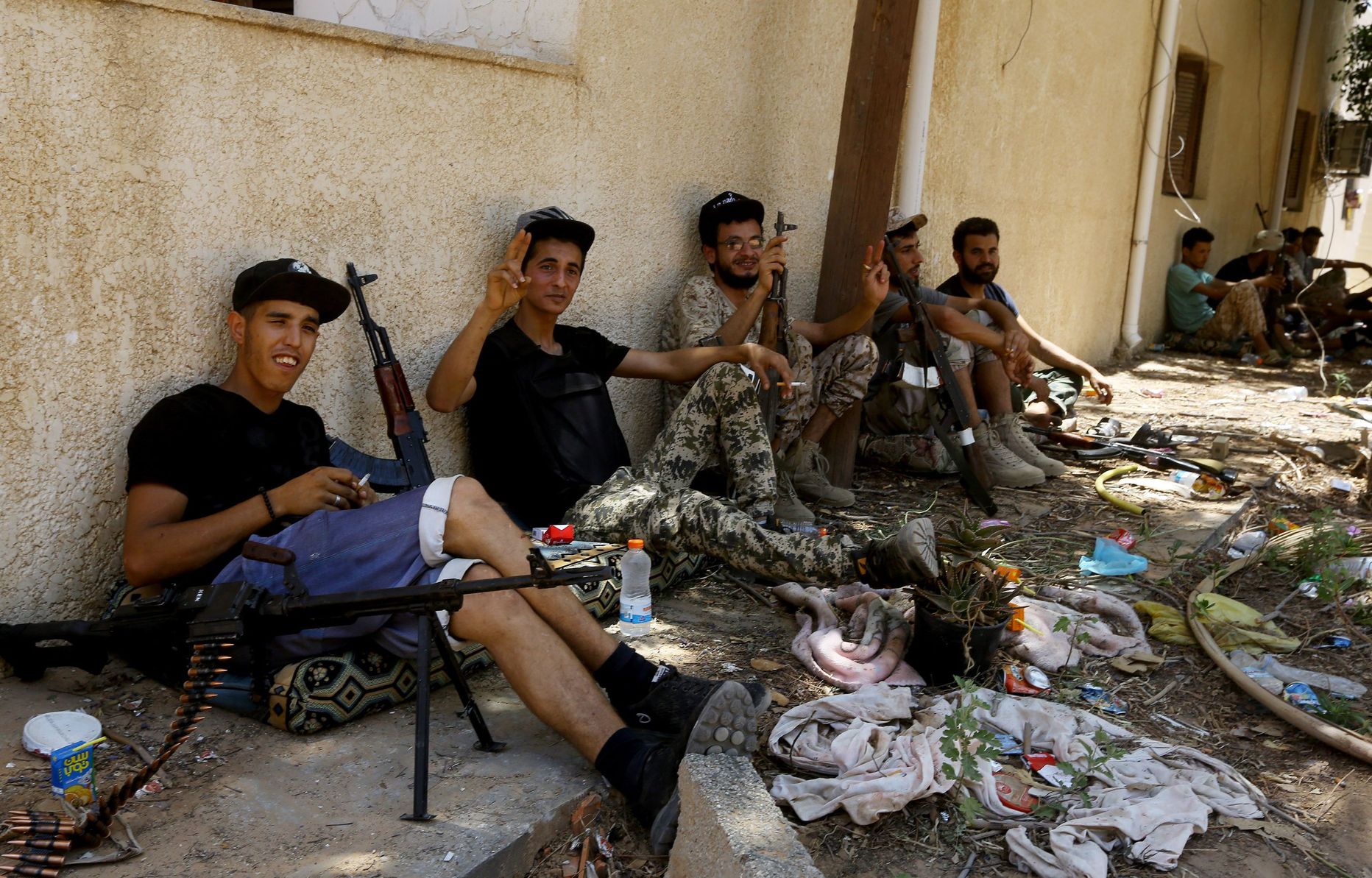 Valitsusmeelsed võitlejad pealinnast lõunasse jäävas Al-Sawani piirkonnas.