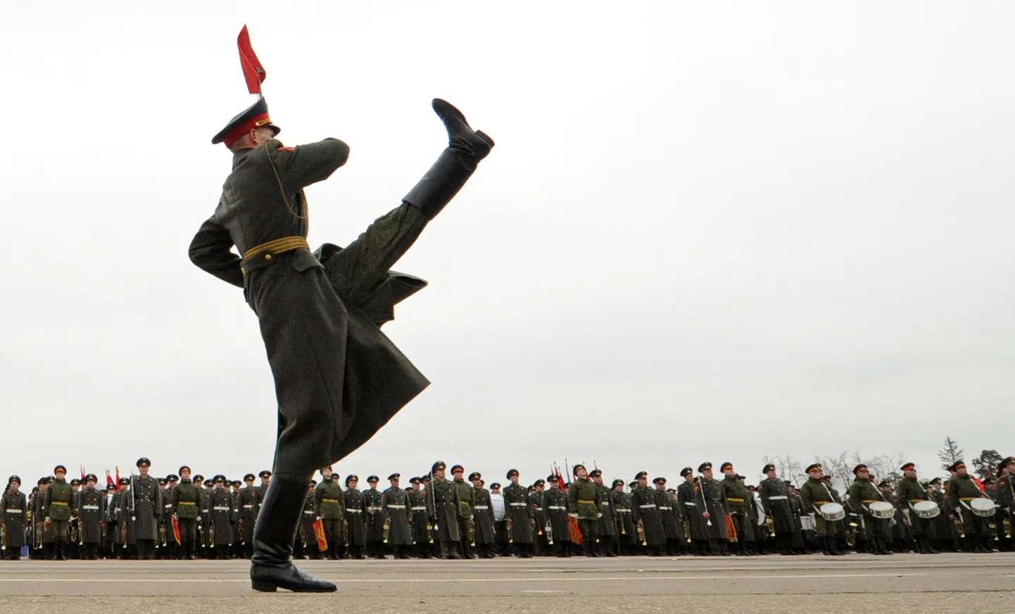 Vene sõdur harjutab 9. mai paraadiks
