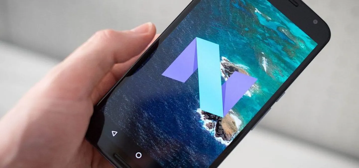Androidi op-süsteem areneb küll kiiresti, aga kuna telefoni eri mudeleid tuleb samuti rohkelt peale, peavad paljud mudelid leppima vanemate Android-versioonidega veel tükk aega.