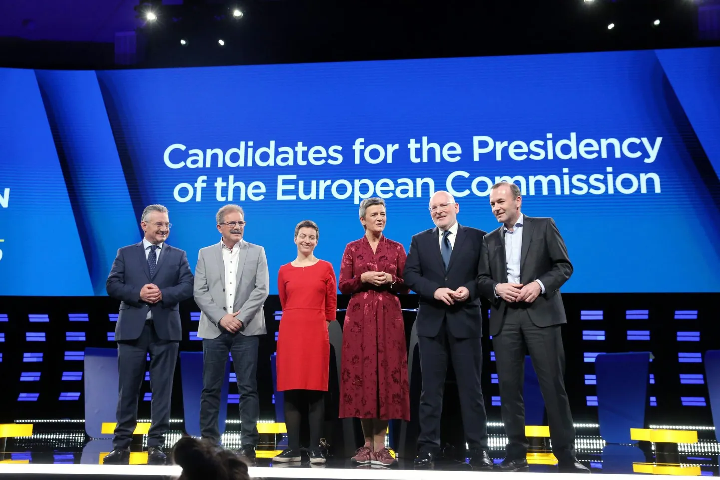 Euroopa parteiperede kandidaadid Euroopa Komisjoni presidendi kohale. Vasakult: Euroopa Konservatiivide ja Reformistide kandidaat Jan Zahradil, Euroopa Ühendatud vasakpoolsete esindaja Nico Cué, roheliste juhtkandidaat Ska Keller, liberaalide esindaja Margrethe Vestager, sotside kandidaat Frans Timmermans ja Rahvapartei esindaja Manfred Weber enne üleeilset teledebatti Brüsselis Euroopa Parlamendis.