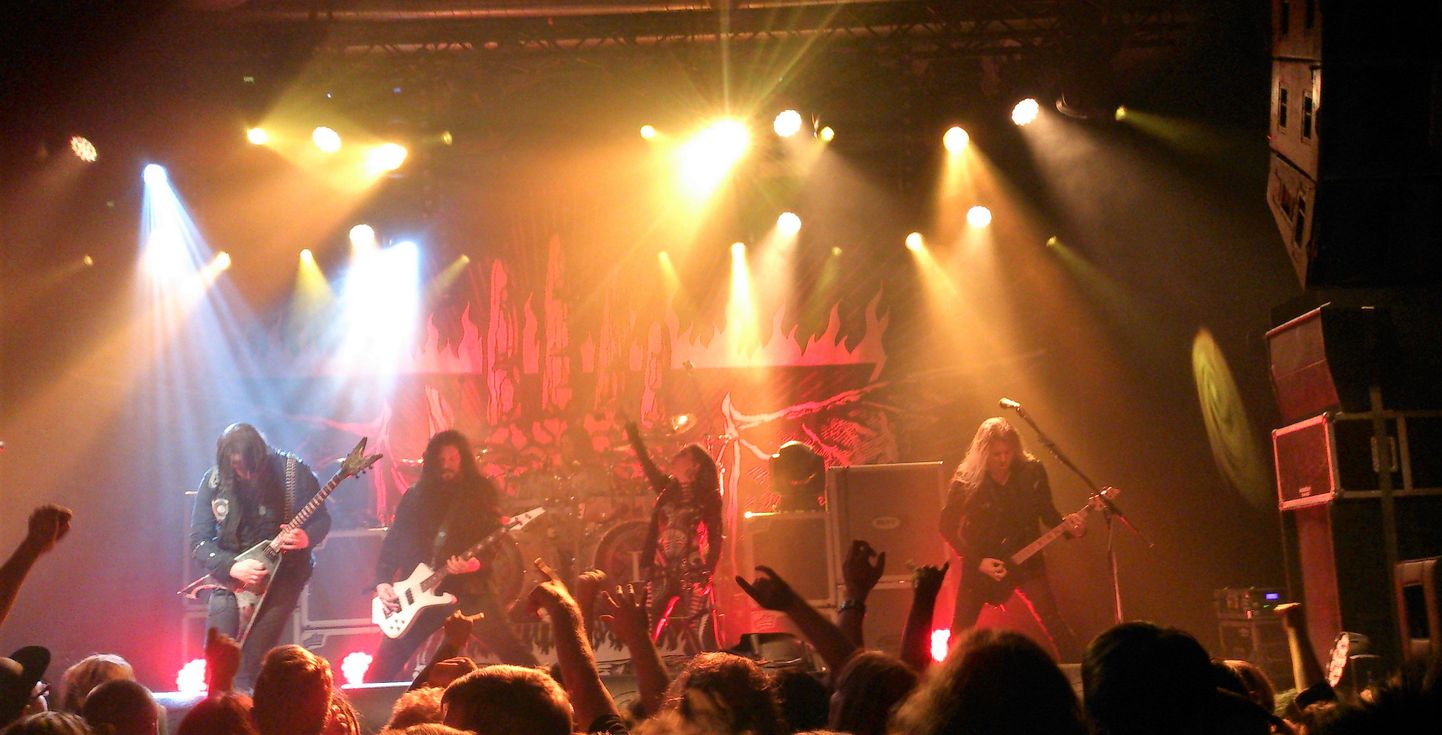Arch Enemy esinemas Tallinnas Rock Cafes.