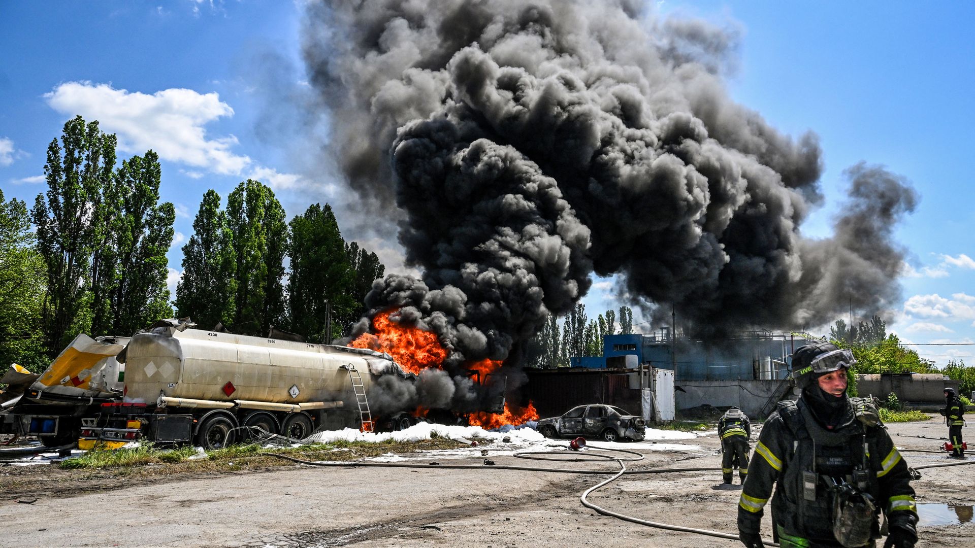 ロシア軍 МВД ДПС 交通警察 実物 反射ベスト 新品 Зеленский: до конца года Украина произведет 10 миллионов дронов