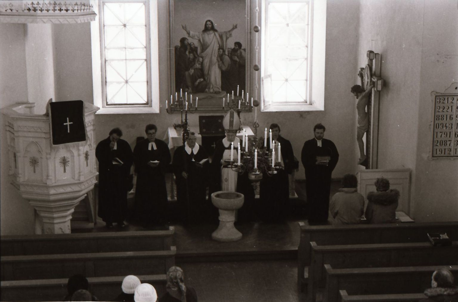 Ruhnu kiriku taaspühitsemine 3. III 1988
