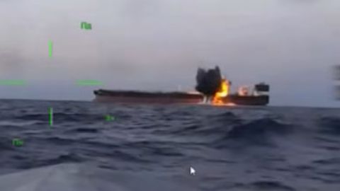 VIDEO ⟩ Venemaa lennukid ei suutnud peatada Ukraina meredroone ja tabamuse said kaks naftatankerit
