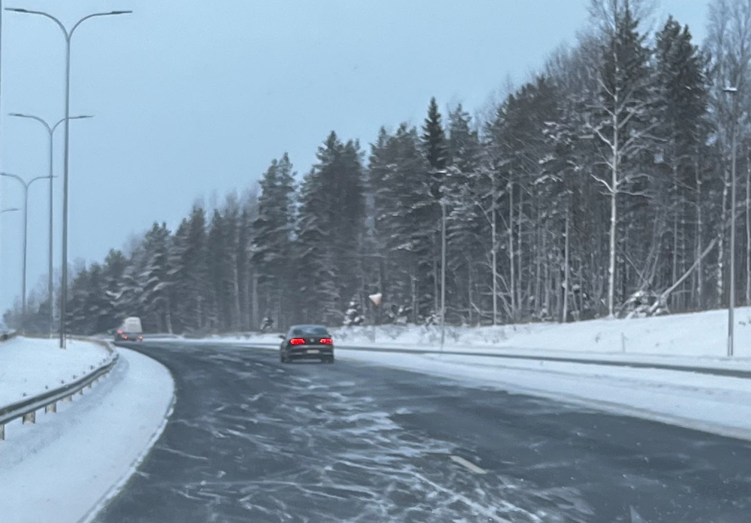 Maantee Soomes.