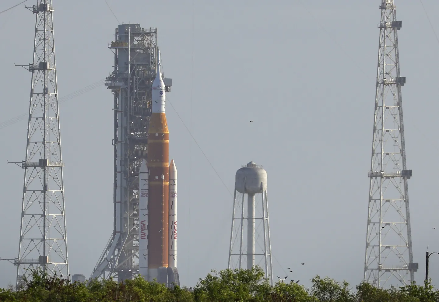 NASA sāk gatavošanos Mēness misijas 