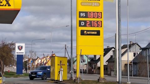 Diislikütuse hind kukkus järsult, tanklatesse jõudmine veel ootel