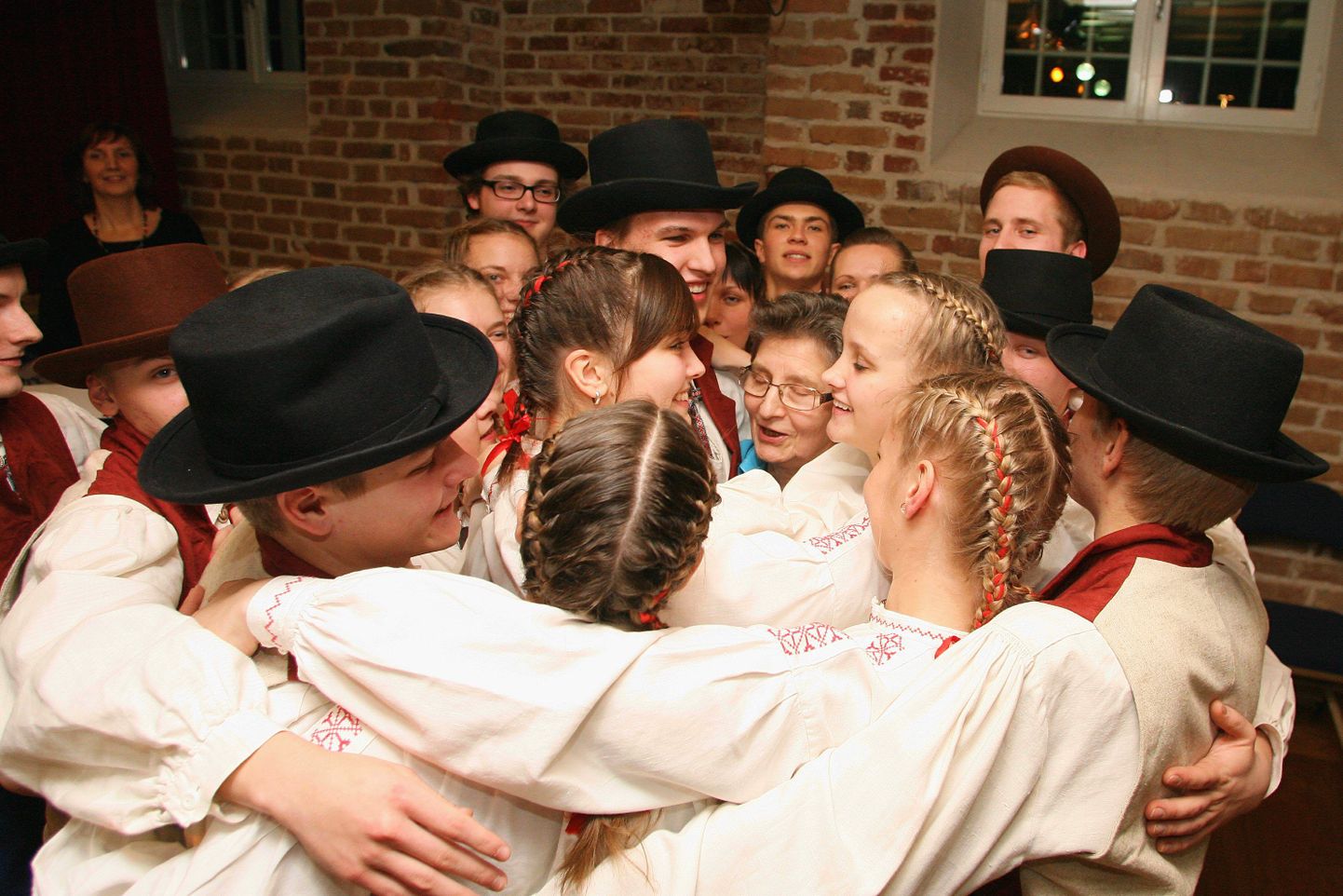 2011. aasta Kultuuripärli preemia sai noorte rahvatantsijate seas kõrgelt hinnatud õpetaja Maie Tammemäe.