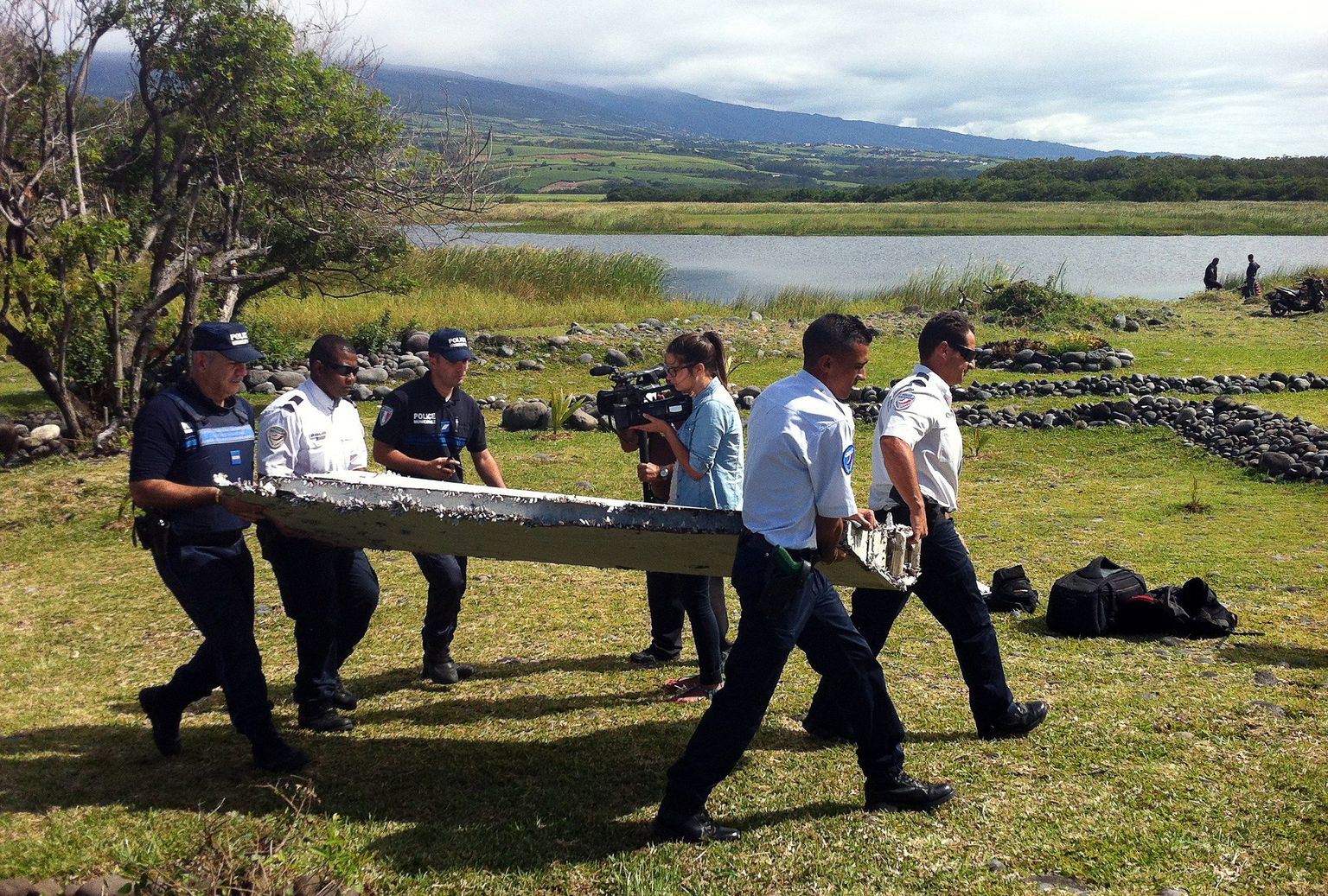 Reunioni saare randa uhtunud lennuki tiivatükk.