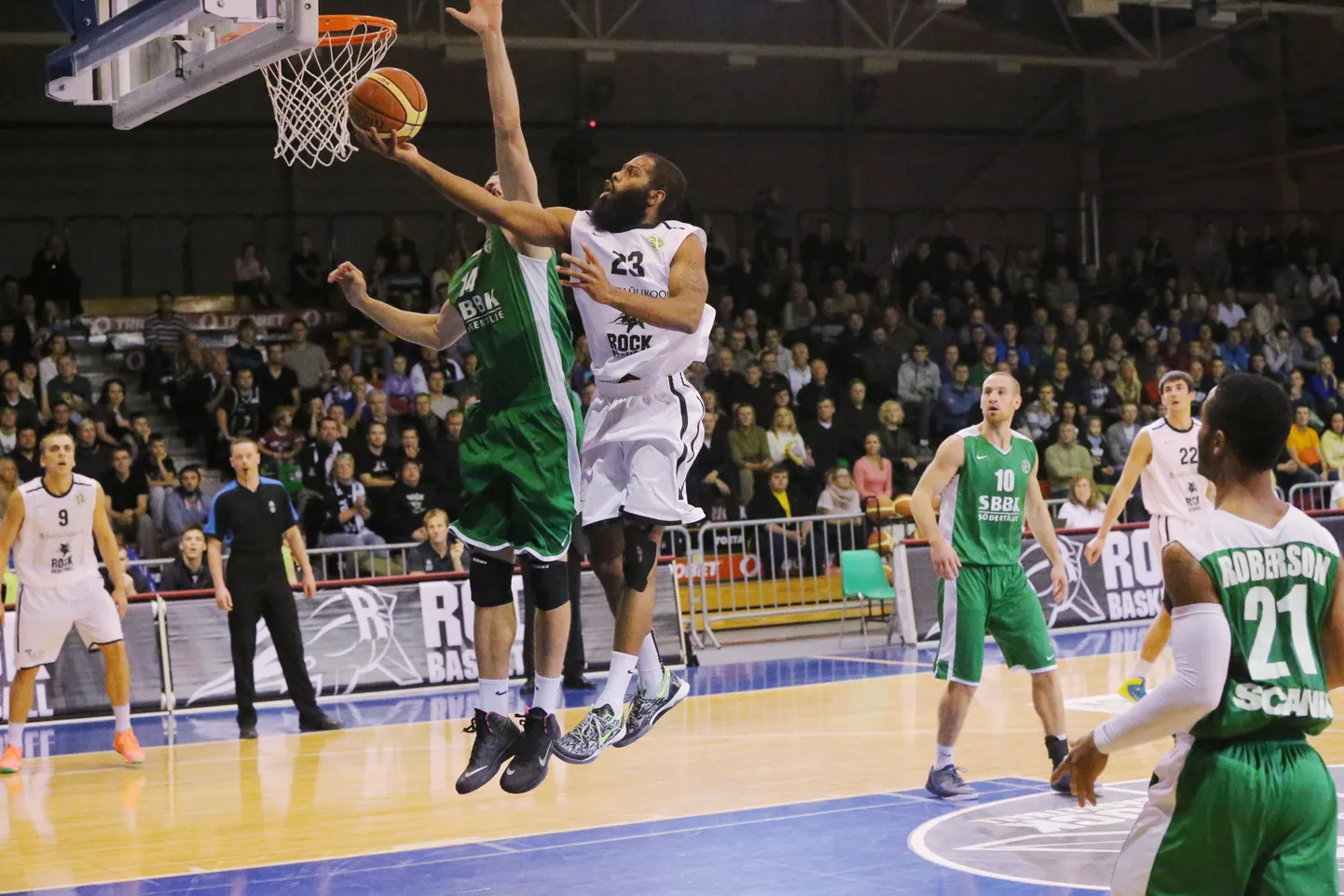 Kodus alistas Rock Södertälje meeskonna 99:65 (pildil Vincent Simpson).