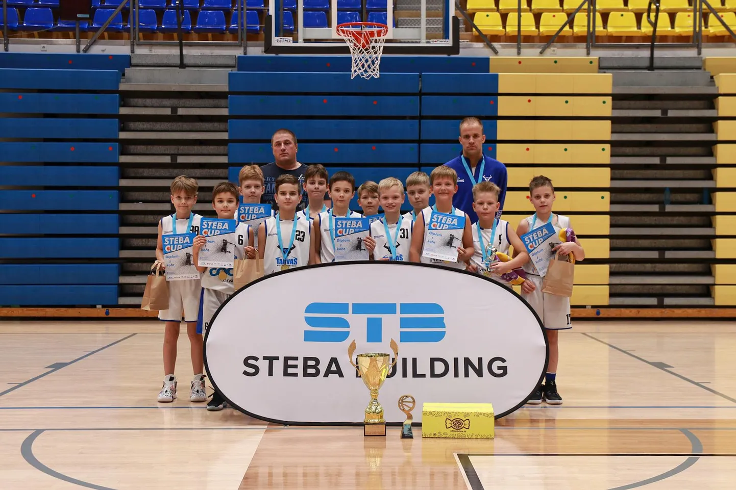 Steba Cup noorte korvpalliturniiri võidukas Rakvere Spordikool/Tarvas võistkond.