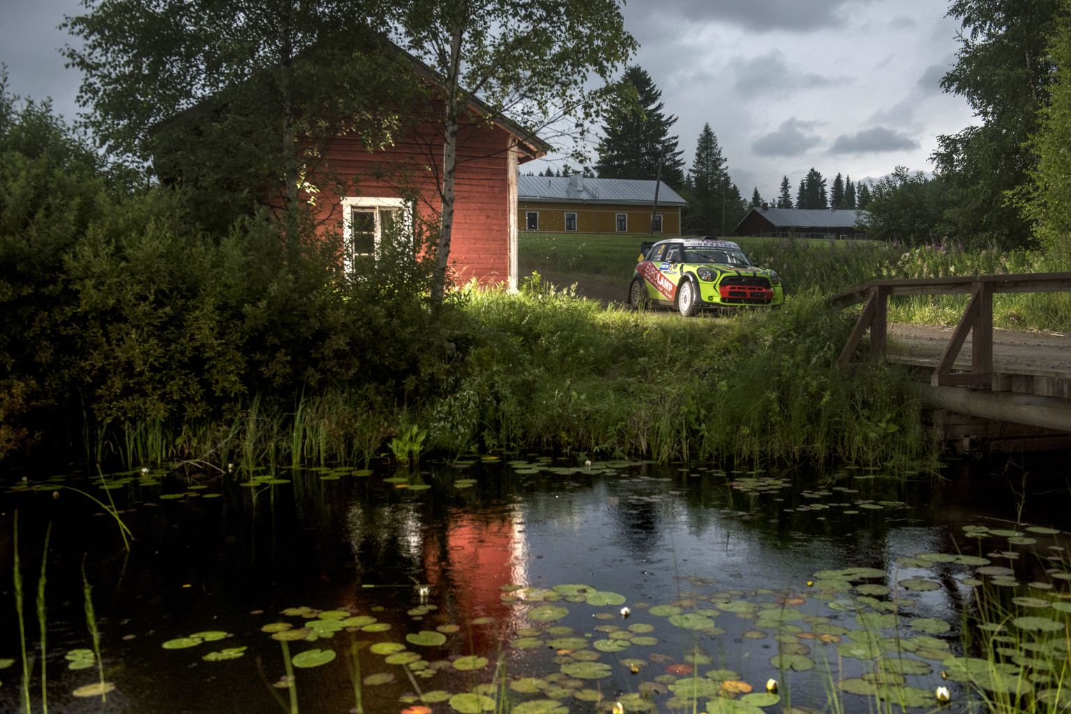 Kas Valeri Gorban ja Sergei Larens saadavad seni kuulsusetu ajalooga Mini WRC pensionile MM-tiitliga?
