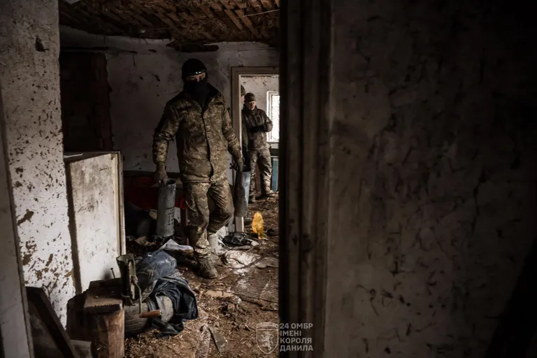 Военные на Донбассе,