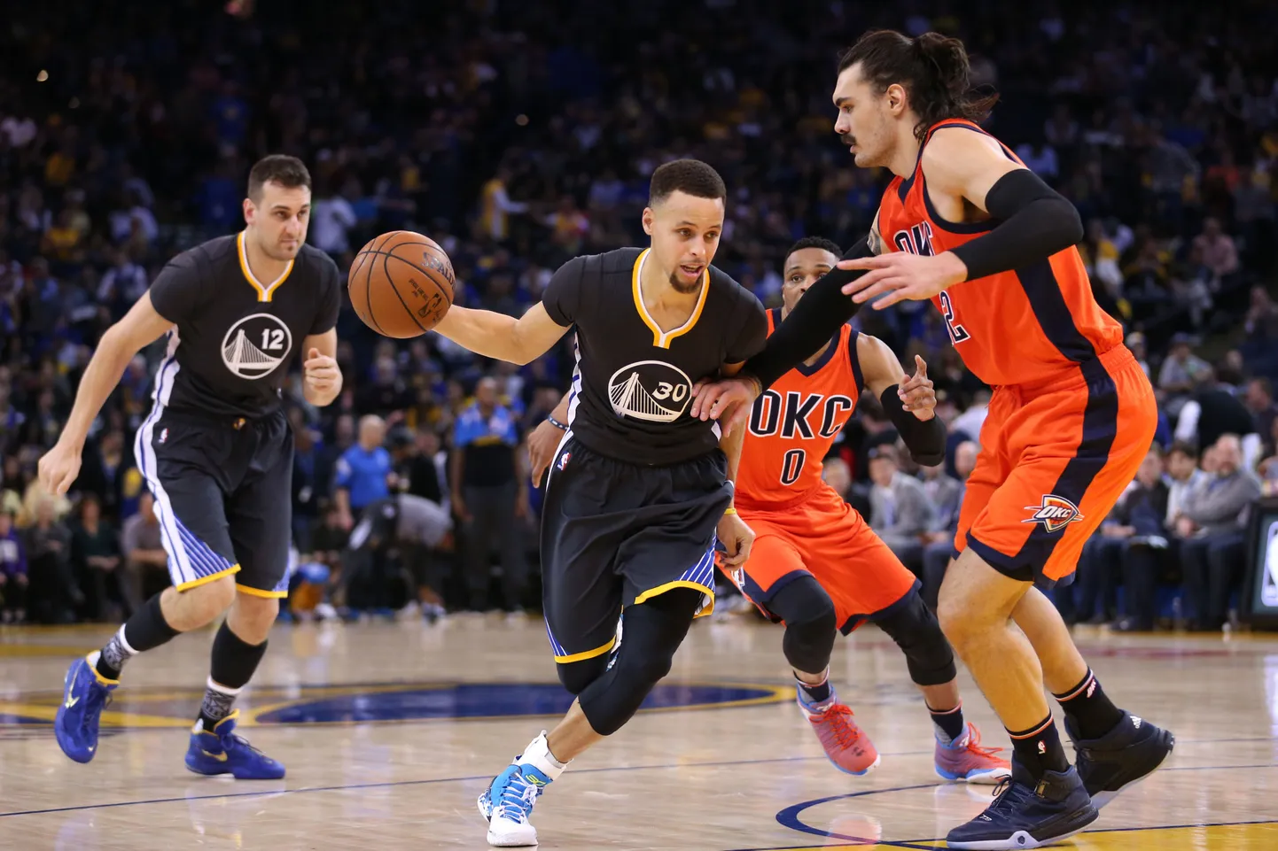 Stephen Curry palliga.
