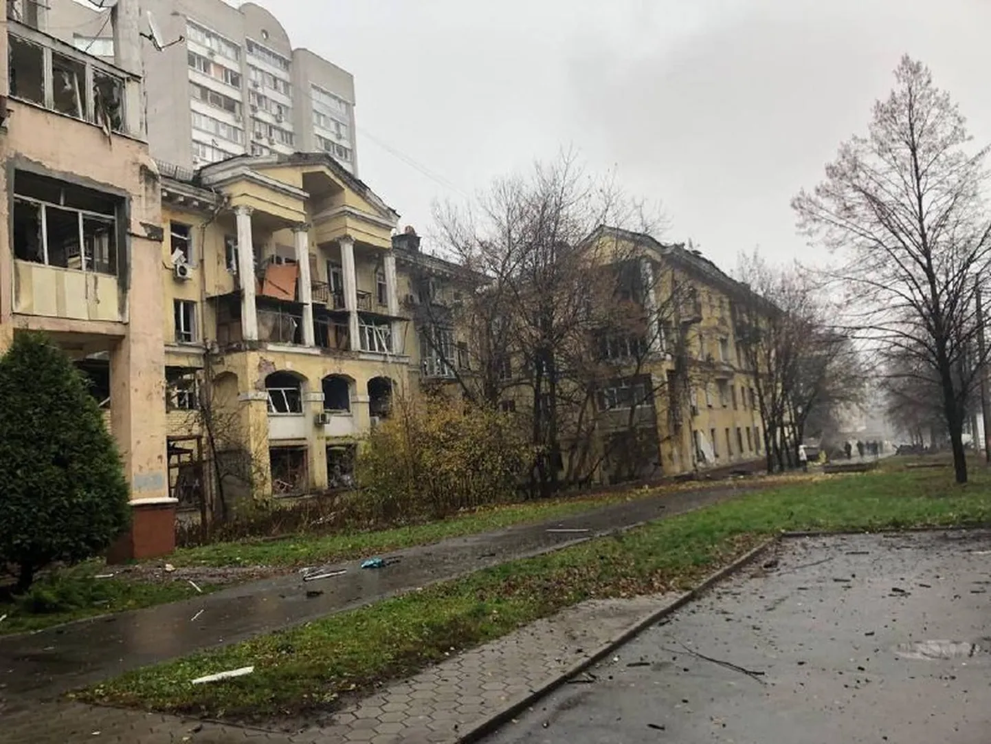 Разрушенный дом, после ракетного удара. Иллюстративное фото