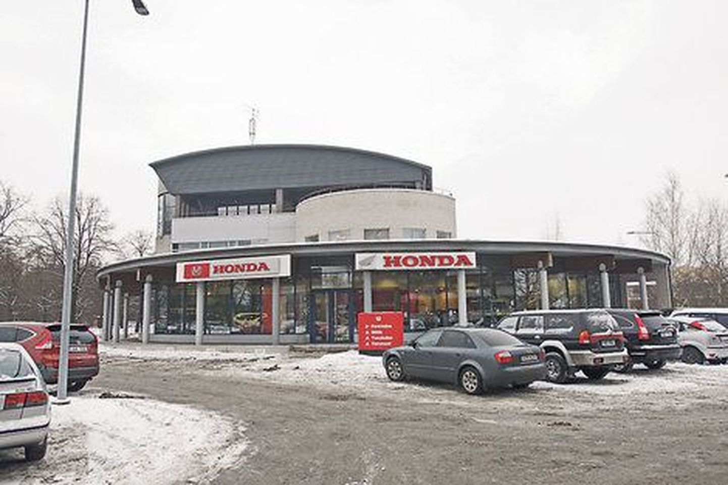Представительство Honda на Нарвском шоссе в Тарту