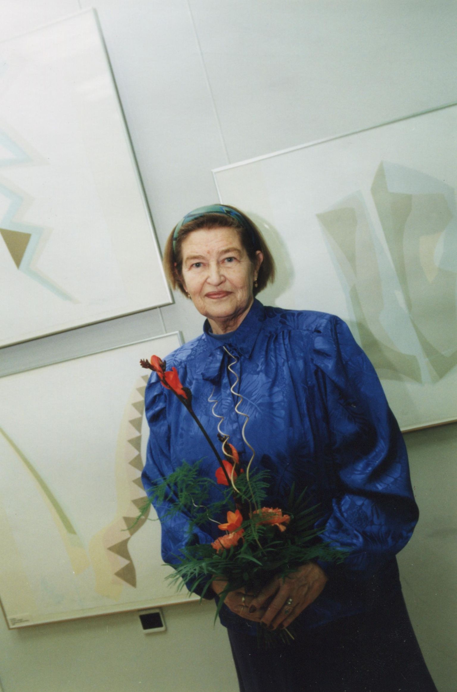 Üleeile suri Eesti Kunstnike Liidu liige, graafikakunstnik Maret Olvet.
