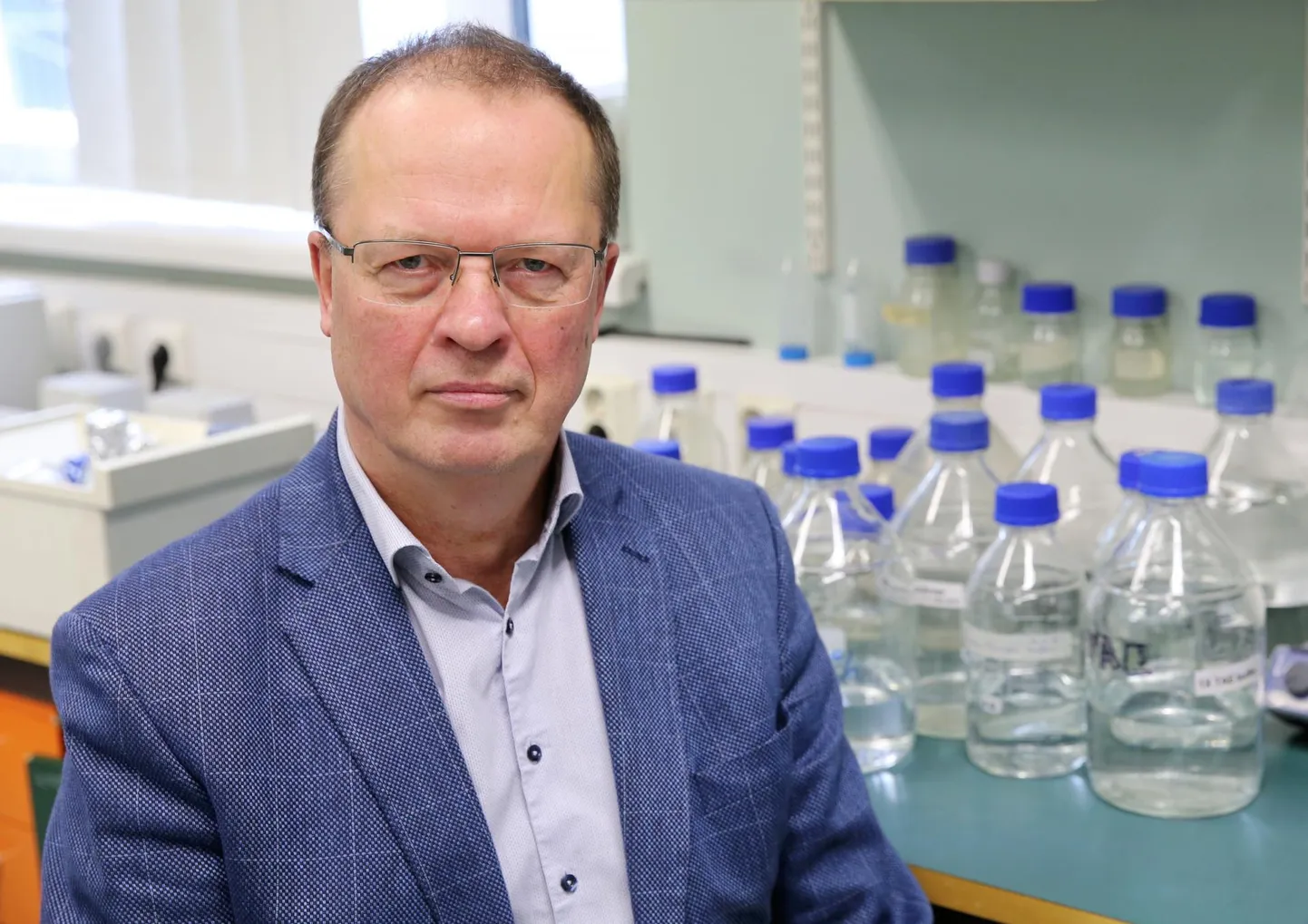 Pildil bioloog ja teadusnőukoja juht Toivo Maimets.