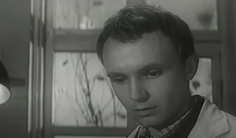Андрей Мягков - доктор Чесноков