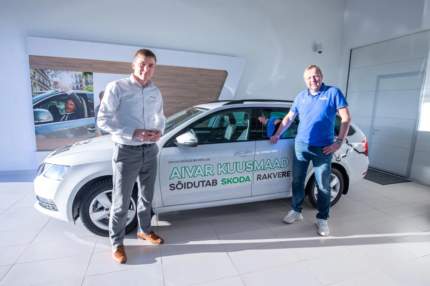 Škoda Rakvere teenindusjuht Martin Tommula (vasakul) ja Kadrina Karude peatreener Aivar Kuusmaa.